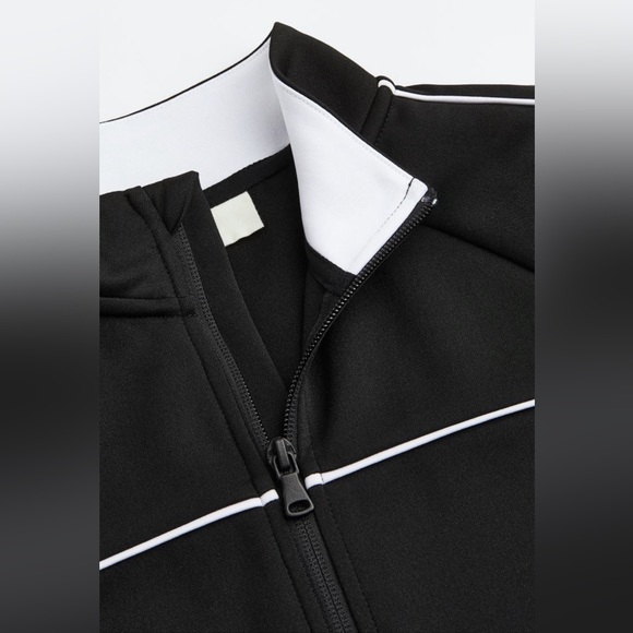 Tracksuit 🔥🔥 - Picture 2 of 5